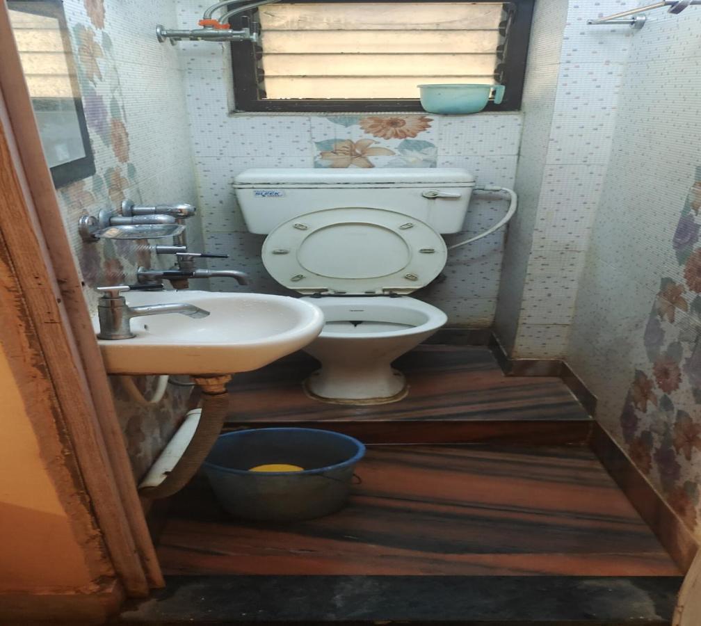 Staymaker Tirupati Guest House Kalküta Dış mekan fotoğraf