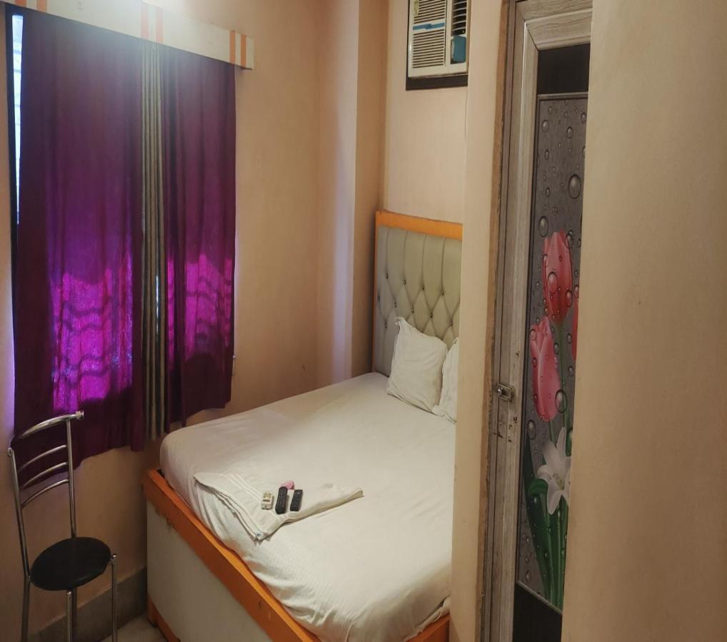 Staymaker Tirupati Guest House Kalküta Dış mekan fotoğraf