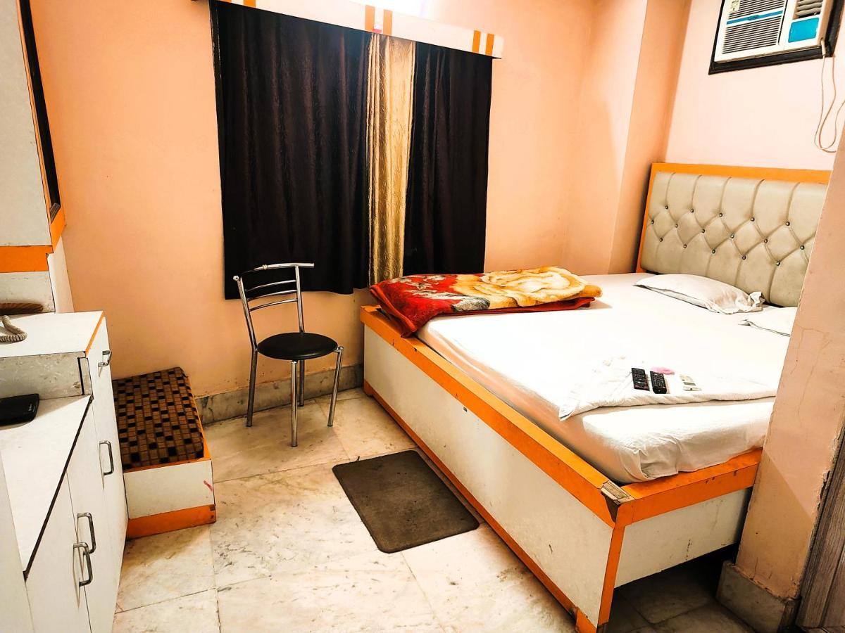 Staymaker Tirupati Guest House Kalküta Dış mekan fotoğraf